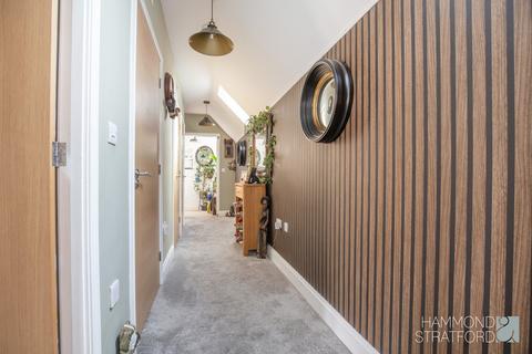 19 Bryony Way, Attleborough, NR17 1QL