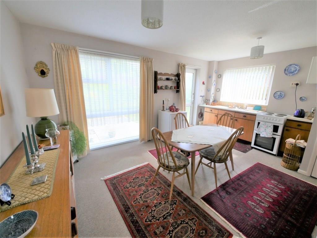 Silverdale Close, Ipswich 3 bed semidetached house for sale £250,000