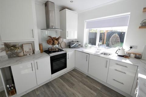 38 Diamond Close, Ipswich, IP1 5HN