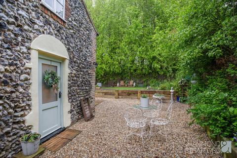 3 bedroom cottage for sale, The Street, Old Costessey