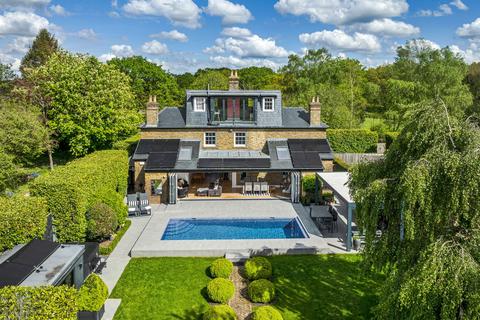 5 bedroom detached house for sale, 92 Winterdown Road, Esher KT10