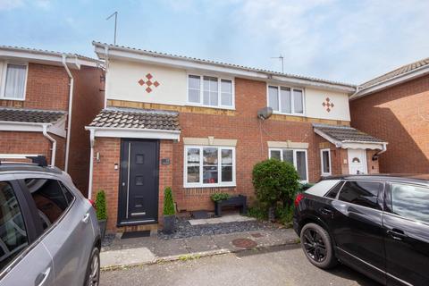 2 bedroom semi-detached house for sale, Marina Close, East Cowes