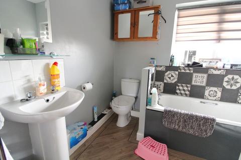 2 bedroom terraced house for sale, Rose Lea, Retford