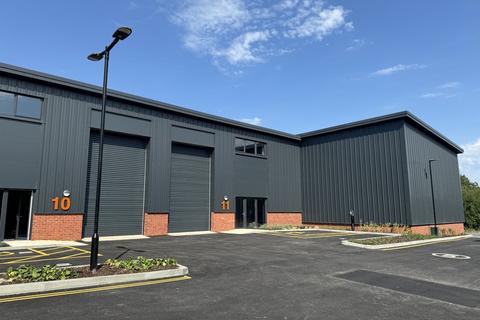 Industrial unit to rent, Unit 11 Block E, East Horton Business Park, Knowle Lane, Fair Oak, Eastleigh, SO50 7DZ