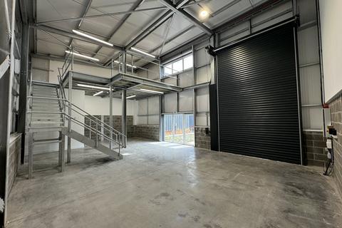 Industrial unit to rent, Unit 11 Block E, East Horton Business Park, Knowle Lane, Fair Oak, Eastleigh, SO50 7DZ