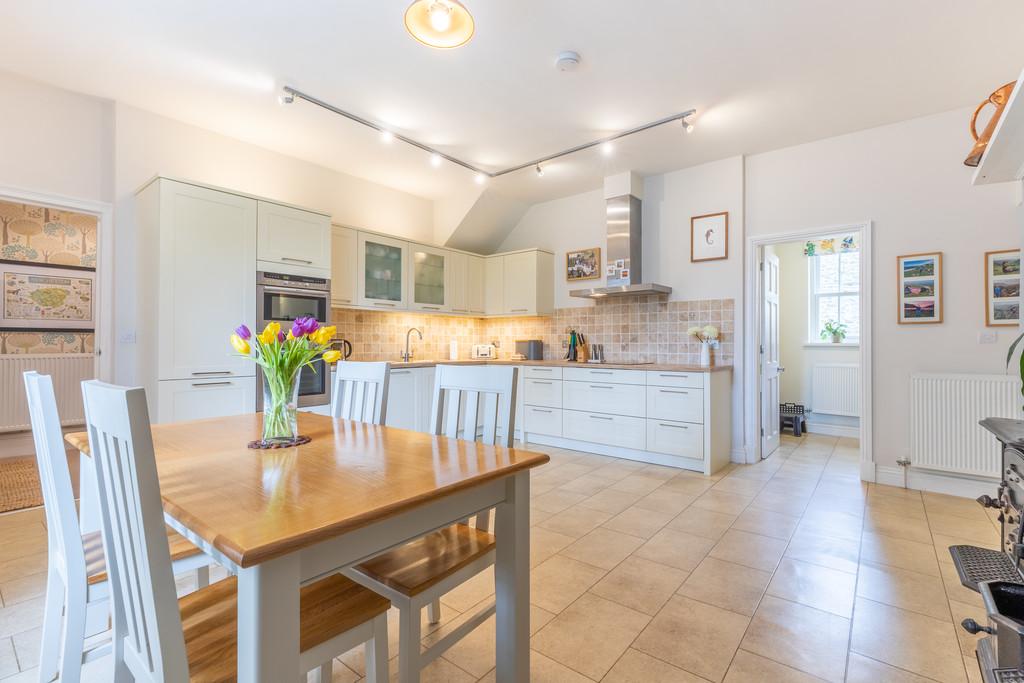 Kitchen diner