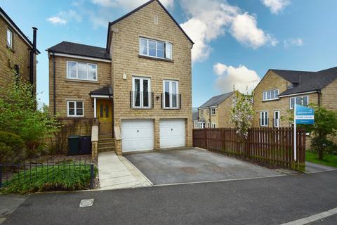 5 bedroom detached house for sale, Thorneycroft Road, Keighley BD20