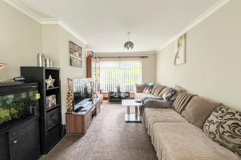 2 bedroom semi-detached bungalow for sale, Cheltenham Road, Hockley