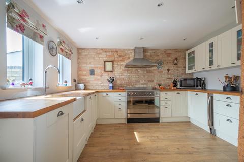 3 bedroom barn conversion for sale, High Street, Ely CB7