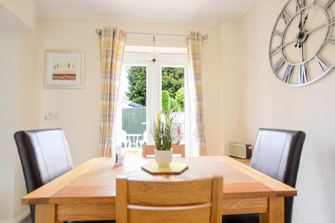 5 Crown Close, Lower Broadheath, Worcester, WR2 6RB