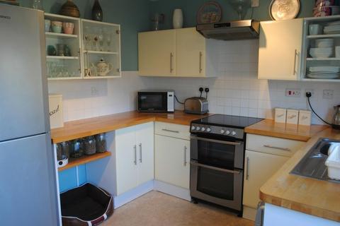 2 bedroom terraced house to rent, Haygarth Close, Cirencester