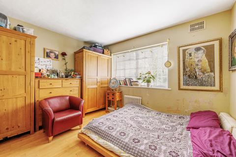 3 bedroom flat for sale, Ealing Village, London