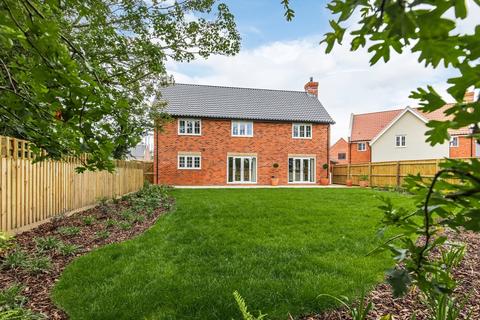 4 bedroom detached house for sale, Attractive New Home in Mattishall