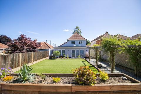 4 bedroom detached house for sale, Norwich