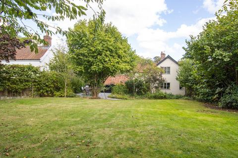 4 bedroom link detached house for sale, Saxlingham Nethergate