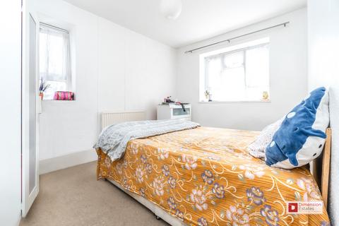 3 bedroom flat to rent, Bruce Road, Bow, London, E3