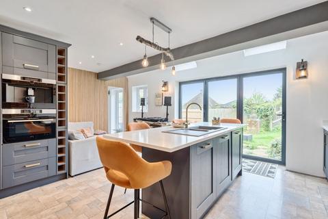 Serendip Chanton Drive, Epsom, KT17 3DN