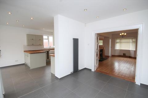 3 bedroom semi-detached house to rent, Newry Park, Chester CH2