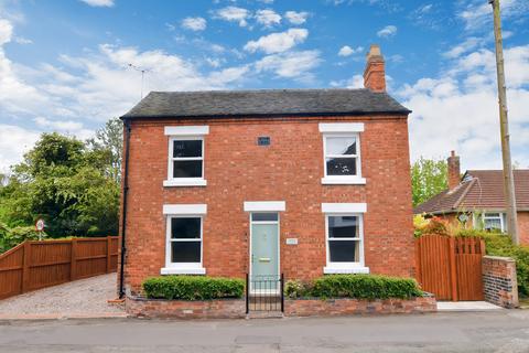 3 bedroom detached house for sale, Salisbury Road, Market Drayton