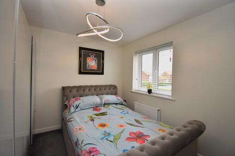 94 Buzzard Way, Cranbrook, Exeter, EX5 7GX
