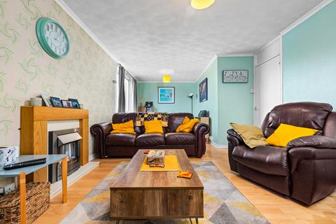 2 bedroom ground floor flat for sale, Awel Mor, Llanedeyrn, Cardiff