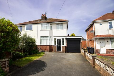 3 bedroom semi-detached house to rent, Highfield Road, Ormskirk