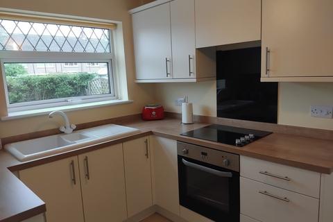 2 bedroom end of terrace house for sale, Bramhall Close, Winsford
