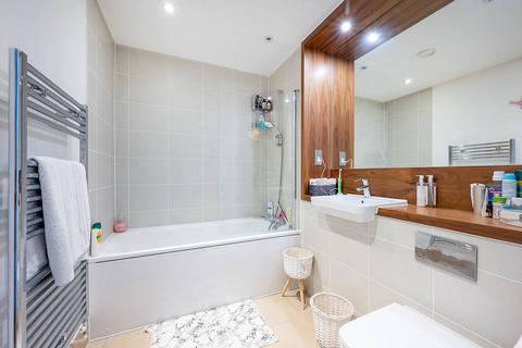 54 Reynard Way, Brentford, TW8 9GF