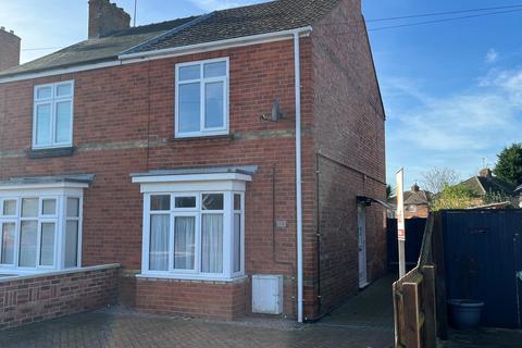 3 bedroom semi-detached house for sale, West Parade, Spalding