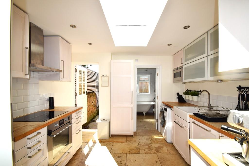 Kitchen 2
