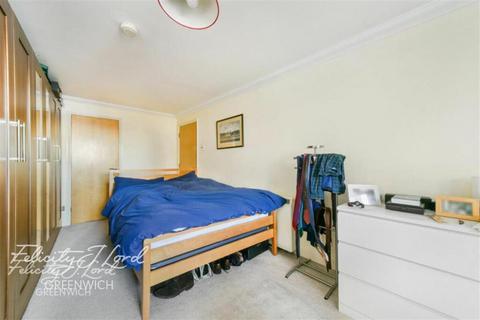 2 bedroom flat to rent, 52 Greenfell Mansions, SE8