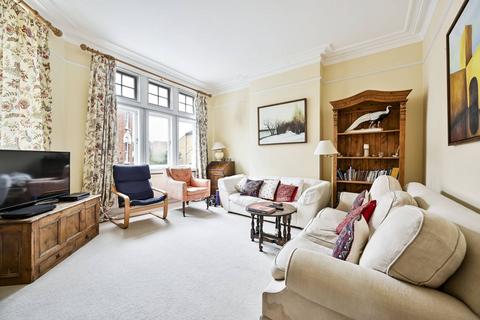 3 bedroom flat for sale, New Kings Road, Parsons Green, London, SW6