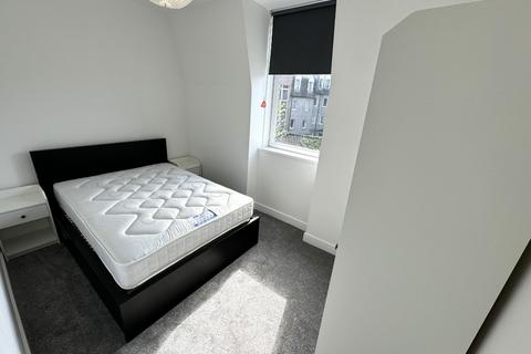 2 bedroom flat to rent, Fraser Road, City Centre, Aberdeen, AB25