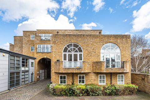3 bedroom flat for sale, Clare Lane, East Canonbury, London, N1
