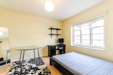 2 bedroom flat to rent, St Marks Hill, Surbiton, KT6
