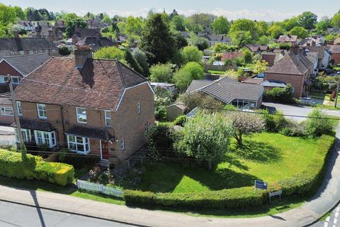 Leahurst Coxcombe Lane, Chiddingfold, Godalming, GU8 4QF