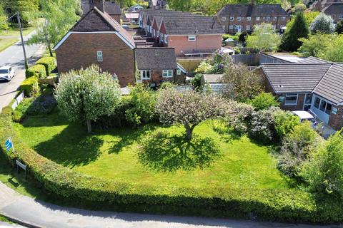 Leahurst Coxcombe Lane, Chiddingfold, Godalming, GU8 4QF