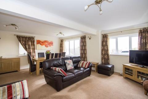 2 bedroom detached house for sale, Keteringham Close, Sully