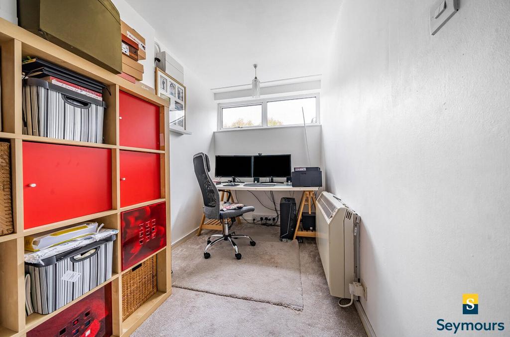 Entrance Hall/Study