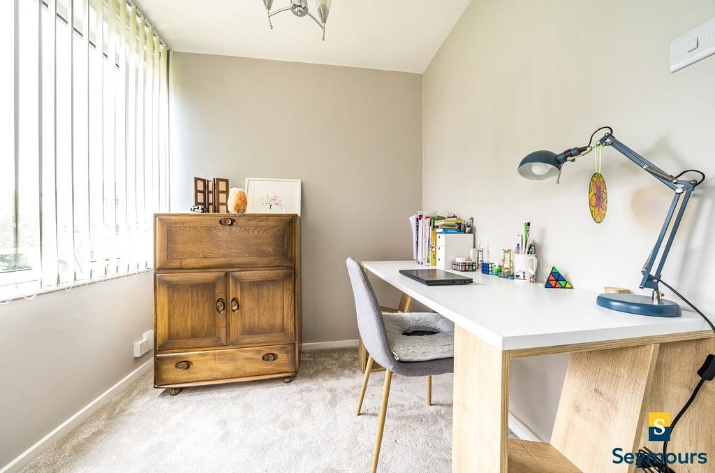 Snug