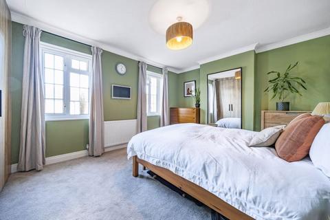 18 Gaitskell Road, London, SE9 2DL