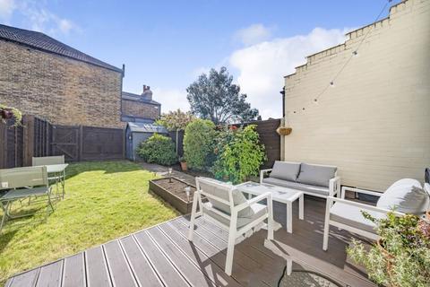 18 Gaitskell Road, London, SE9 2DL