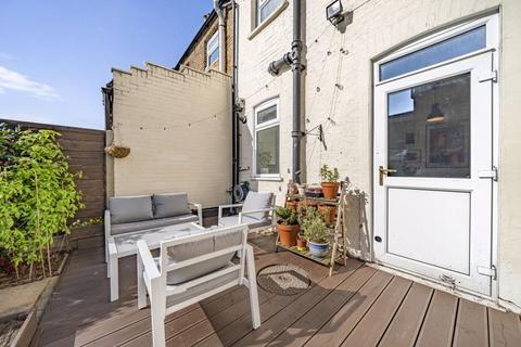 18 Gaitskell Road, London, SE9 2DL