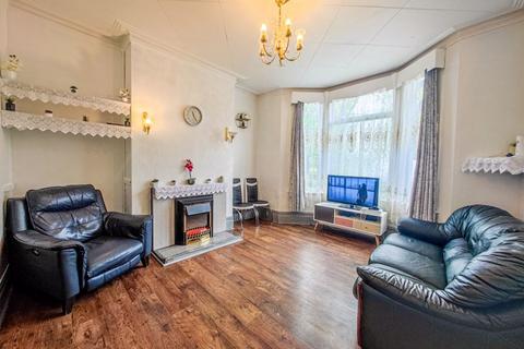 4 bedroom terraced house for sale, Plumstead Common Road, Plumstead, SE18