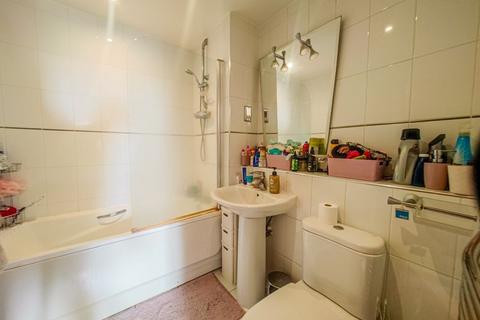 27 Miles Close, London, SE28 0NJ