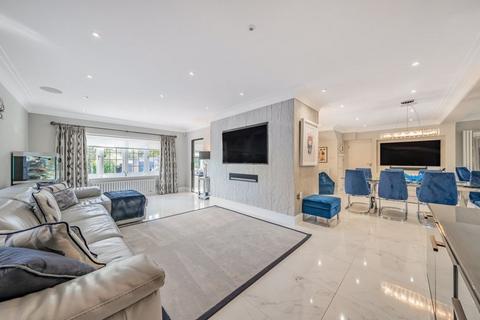 4 bedroom detached house for sale, Manor Way, West Purley