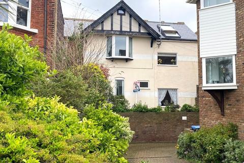 3 bedroom semi-detached house for sale, West Cliff Road, Broadstairs