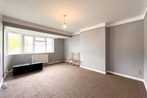 2 bedroom flat for sale, Westmere Drive, London