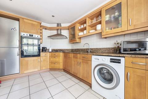 26 Sandringham Drive, Dartford, DA2 7WB