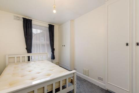 1 bedroom flat to rent, Greenside Road W12